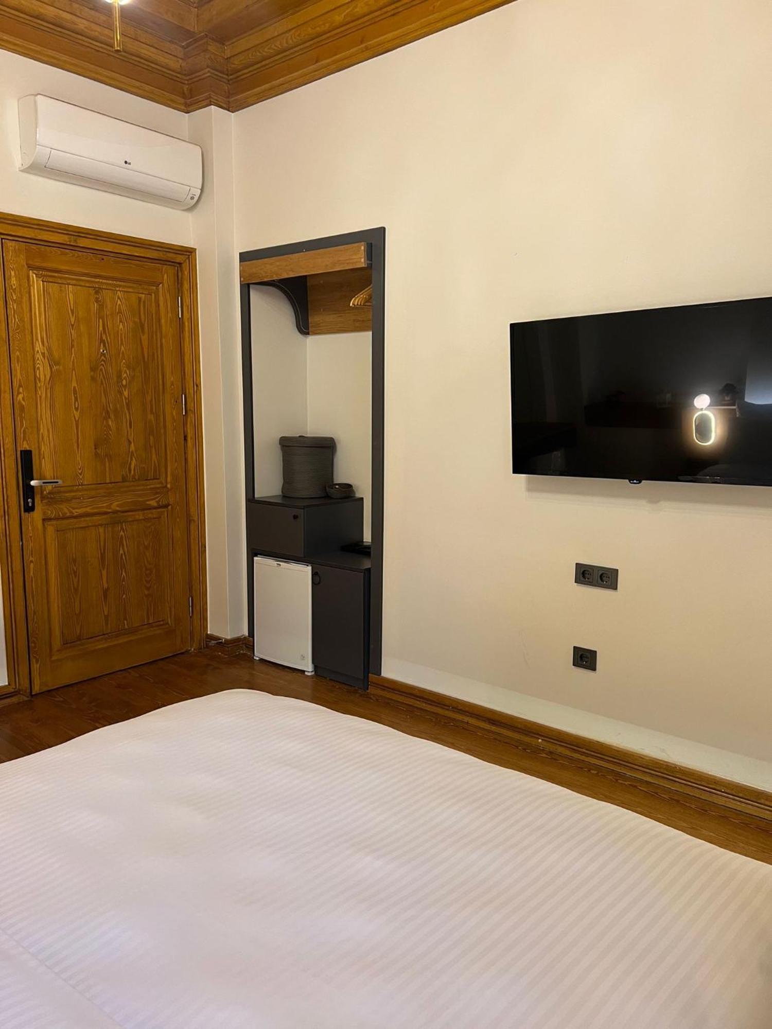 Elmira Pera Hotel & Spa - Special Class Isztambul Kültér fotó
