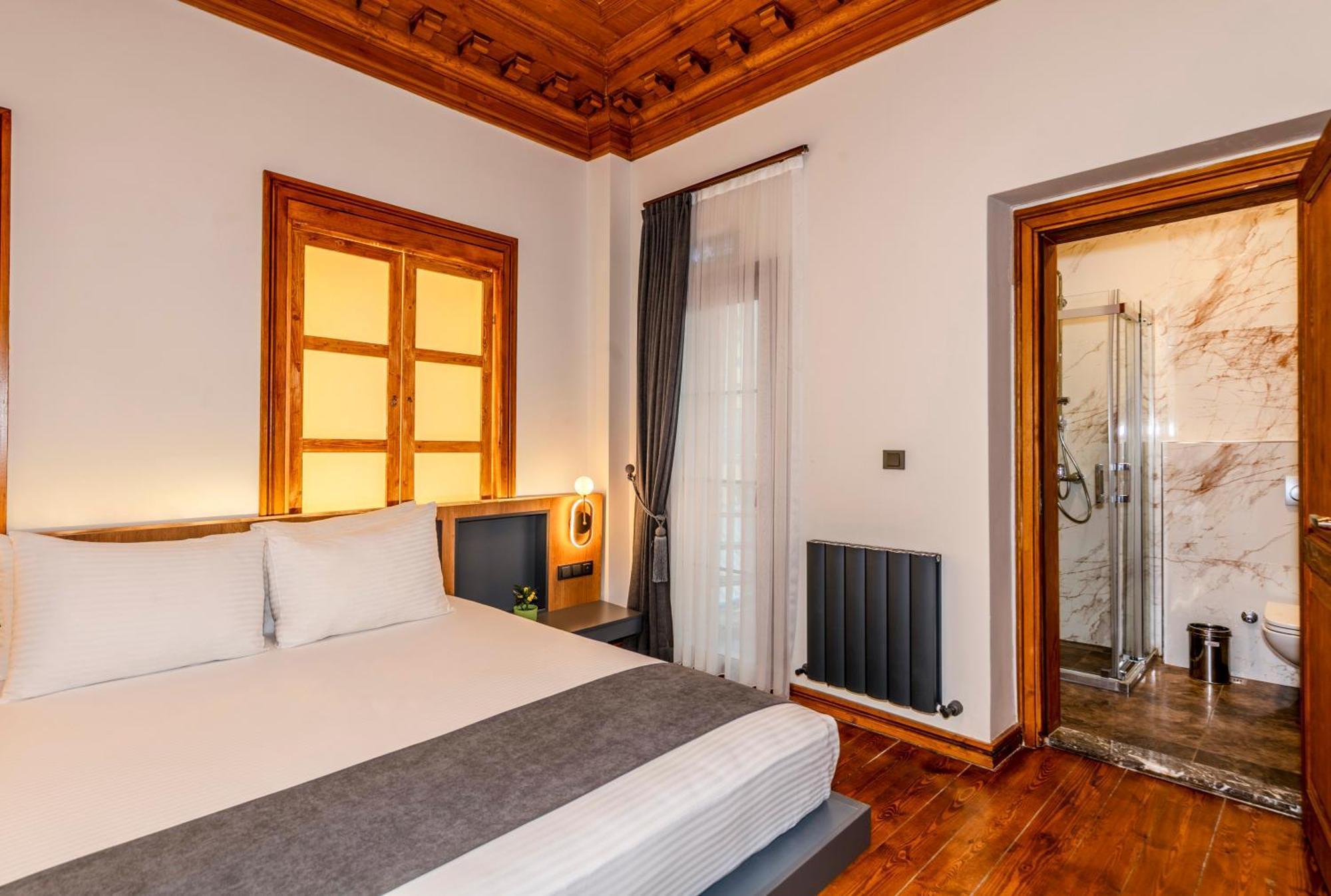 Elmira Pera Hotel & Spa - Special Class Isztambul Kültér fotó