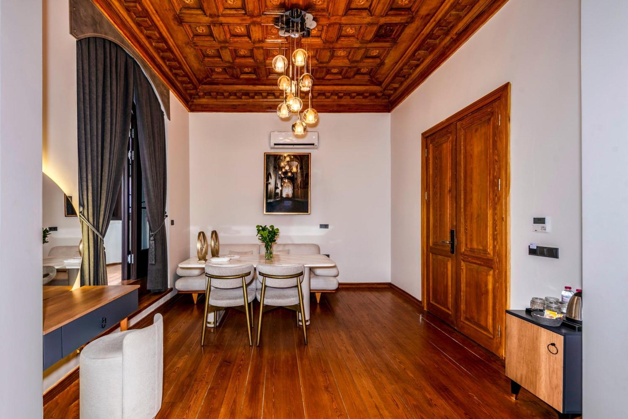 Elmira Pera Hotel & Spa - Special Class Isztambul Kültér fotó