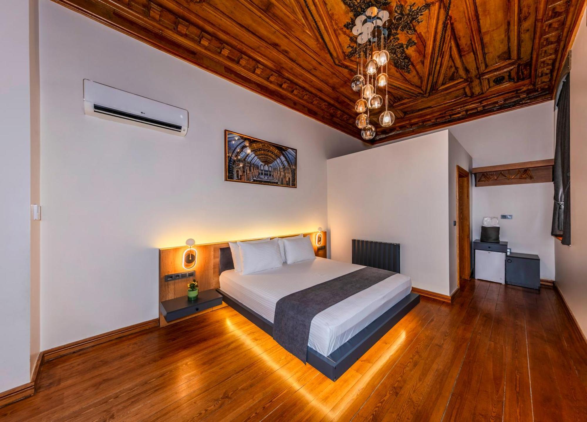 Elmira Pera Hotel & Spa - Special Class Isztambul Kültér fotó