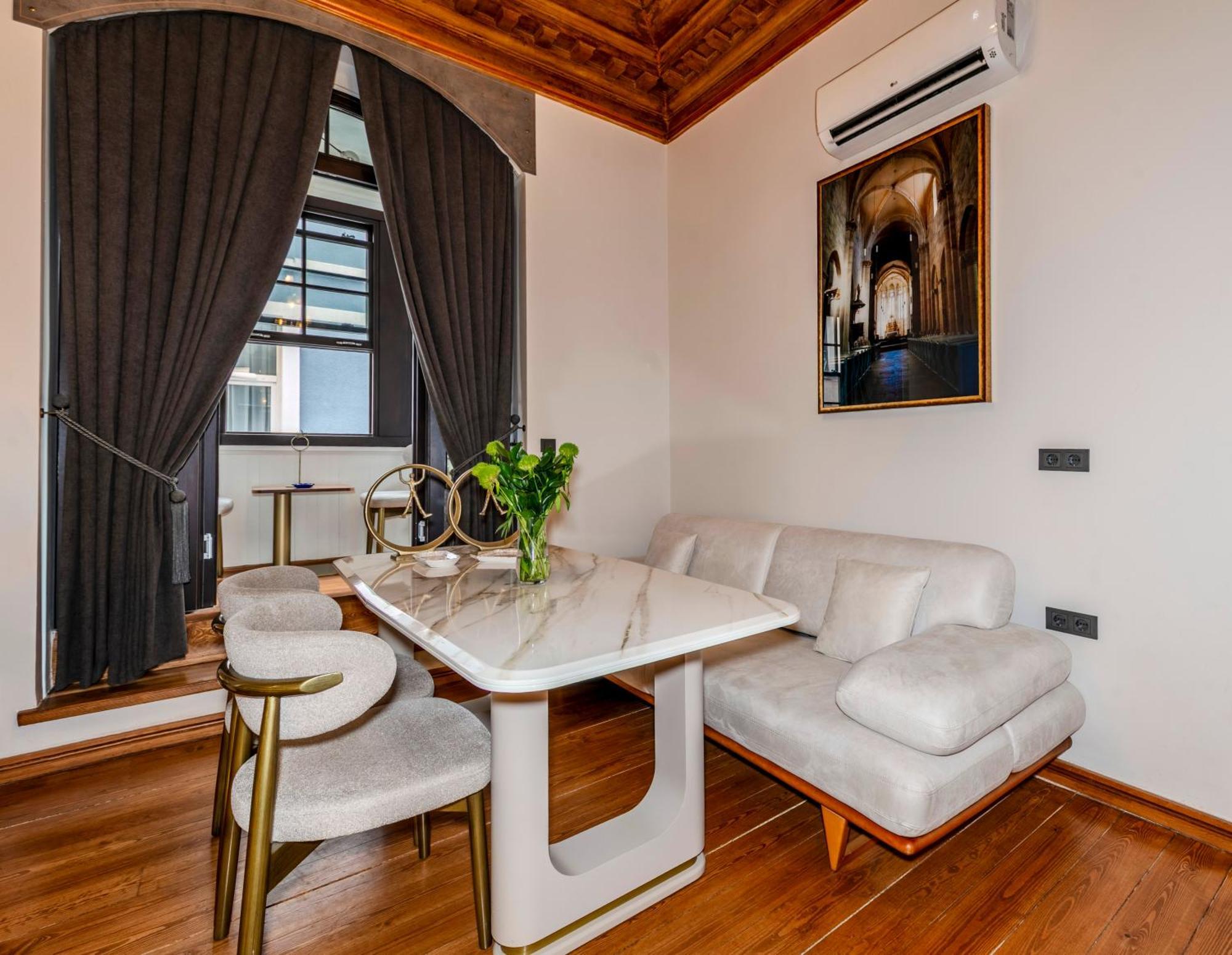 Elmira Pera Hotel & Spa - Special Class Isztambul Kültér fotó