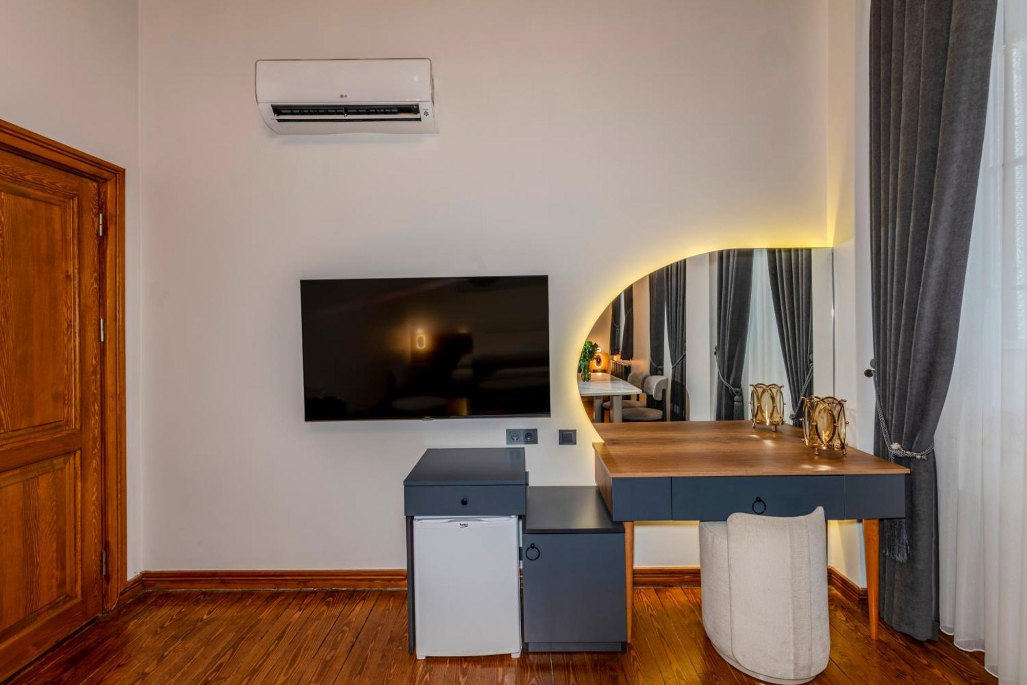 Elmira Pera Hotel & Spa - Special Class Isztambul Kültér fotó